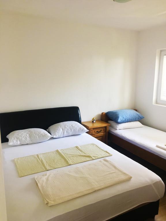 Milmaris Apartments 蒂瓦特 外观 照片
