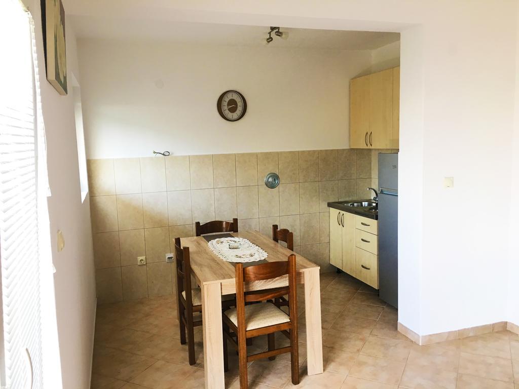 Milmaris Apartments 蒂瓦特 外观 照片